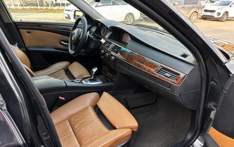 BMW 5 серия, 2007 год, 1 400 000 рублей, 8 фотография