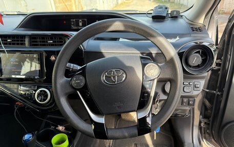 Toyota Aqua I, 2018 год, 1 050 000 рублей, 10 фотография