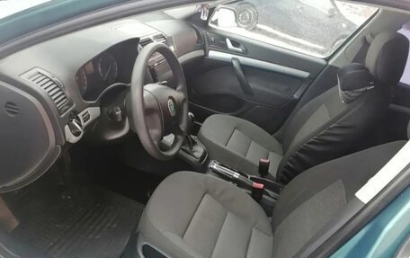 Skoda Octavia, 2005 год, 620 000 рублей, 2 фотография