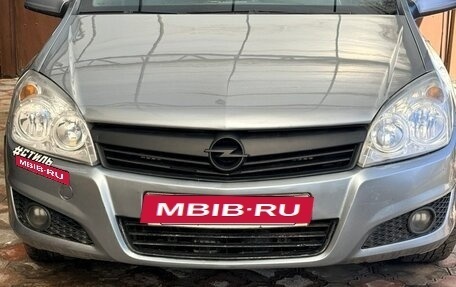 Opel Astra J, 2009 год, 580 000 рублей, 1 фотография