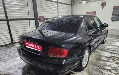 Hyundai Sonata IV рестайлинг, 2005 год, 420 000 рублей, 3 фотография