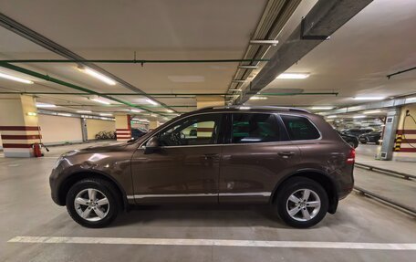 Volkswagen Touareg III, 2011 год, 2 100 000 рублей, 4 фотография