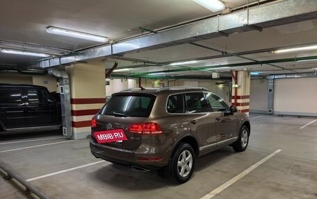 Volkswagen Touareg III, 2011 год, 2 100 000 рублей, 7 фотография