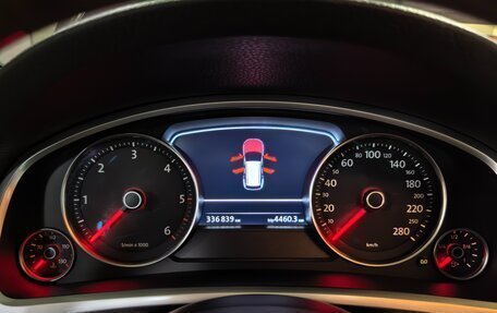 Volkswagen Touareg III, 2011 год, 2 100 000 рублей, 23 фотография