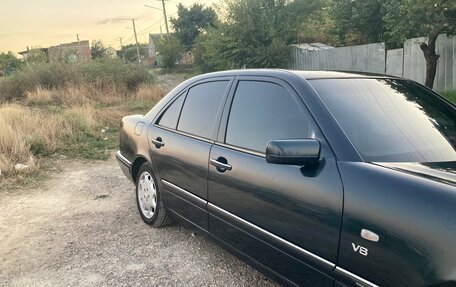 Mercedes-Benz E-Класс, 1999 год, 720 000 рублей, 4 фотография