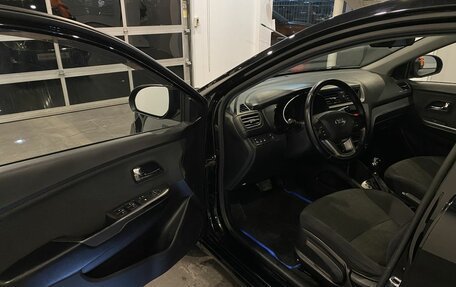 KIA Rio III рестайлинг, 2014 год, 1 049 900 рублей, 20 фотография