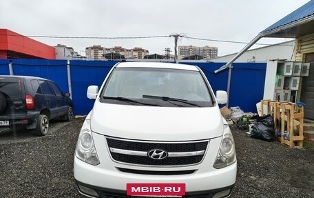 Hyundai Grand Starex Grand Starex I рестайлинг 2, 2011 год, 1 425 000 рублей, 2 фотография