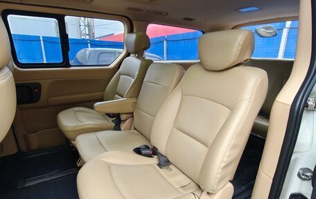 Hyundai Grand Starex Grand Starex I рестайлинг 2, 2011 год, 1 425 000 рублей, 13 фотография