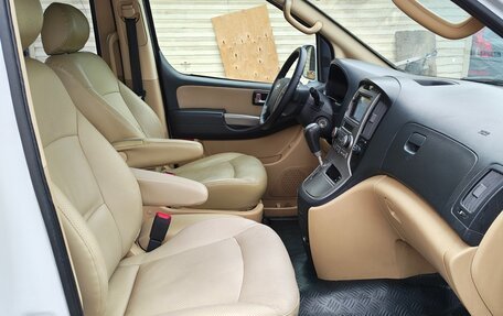 Hyundai Grand Starex Grand Starex I рестайлинг 2, 2011 год, 1 425 000 рублей, 22 фотография