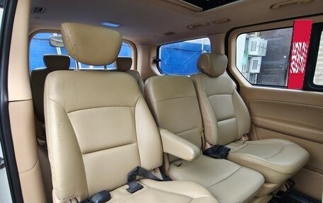 Hyundai Grand Starex Grand Starex I рестайлинг 2, 2011 год, 1 425 000 рублей, 18 фотография