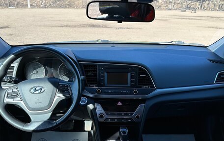 Hyundai Elantra VI рестайлинг, 2016 год, 1 850 000 рублей, 13 фотография