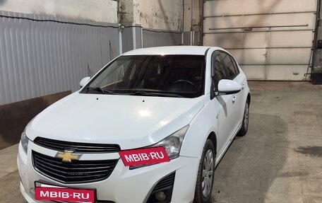 Chevrolet Cruze II, 2012 год, 620 000 рублей, 3 фотография
