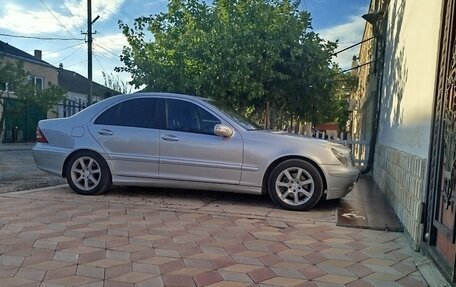 Mercedes-Benz C-Класс, 2004 год, 599 000 рублей, 2 фотография