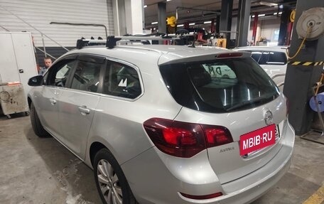 Opel Astra J, 2012 год, 950 000 рублей, 5 фотография