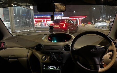 Toyota Platz, 2001 год, 350 000 рублей, 9 фотография