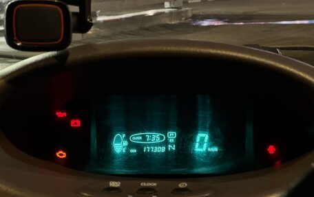 Toyota Platz, 2001 год, 350 000 рублей, 8 фотография