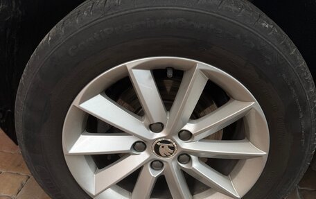 Skoda Yeti I рестайлинг, 2015 год, 1 700 000 рублей, 6 фотография