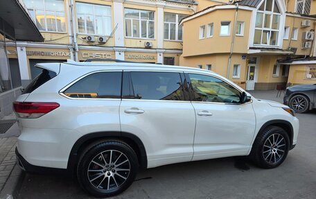 Toyota Highlander III, 2016 год, 5 000 000 рублей, 11 фотография