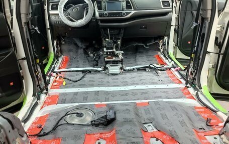 Toyota Highlander III, 2016 год, 5 000 000 рублей, 5 фотография