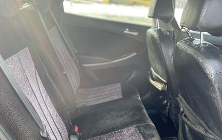 Hyundai Solaris II рестайлинг, 2014 год, 850 000 рублей, 6 фотография