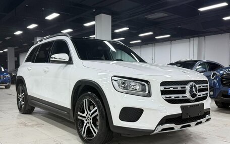 Mercedes-Benz GLB, 2021 год, 2 500 000 рублей, 4 фотография