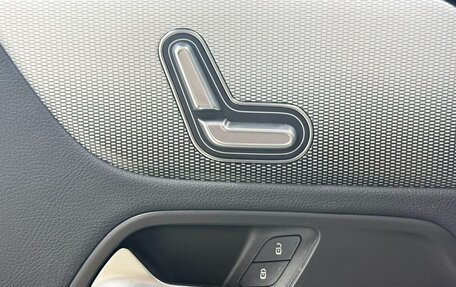 Mercedes-Benz GLB, 2021 год, 2 500 000 рублей, 15 фотография