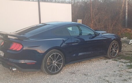 Ford Mustang VI рестайлинг, 2018 год, 2 500 000 рублей, 2 фотография