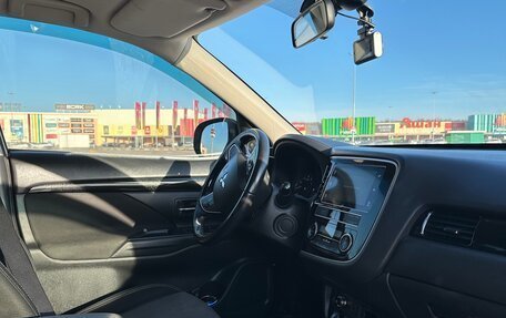 Mitsubishi Outlander III рестайлинг 3, 2019 год, 2 050 000 рублей, 4 фотография