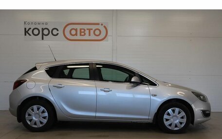 Opel Astra J, 2014 год, 920 000 рублей, 4 фотография