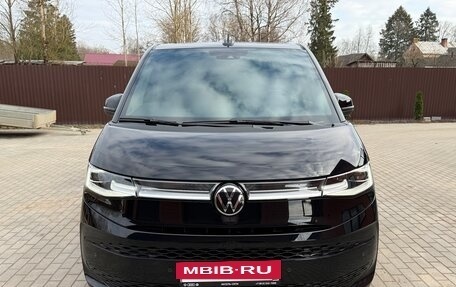 Volkswagen Multivan, 2024 год, 9 800 000 рублей, 3 фотография