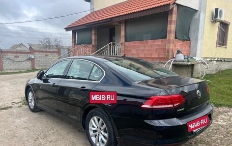 Volkswagen Passat B8 рестайлинг, 2017 год, 1 800 000 рублей, 5 фотография