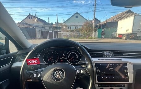 Volkswagen Passat B8 рестайлинг, 2017 год, 1 800 000 рублей, 18 фотография