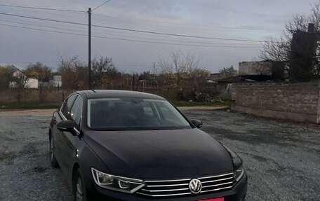 Volkswagen Passat B8 рестайлинг, 2017 год, 1 800 000 рублей, 19 фотография