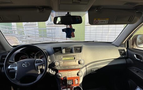 Toyota Highlander III, 2013 год, 2 750 000 рублей, 14 фотография