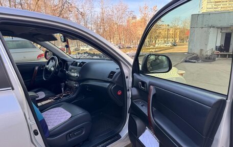 Toyota Highlander III, 2013 год, 2 750 000 рублей, 22 фотография