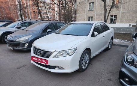 Toyota Camry, 2012 год, 1 700 000 рублей, 2 фотография