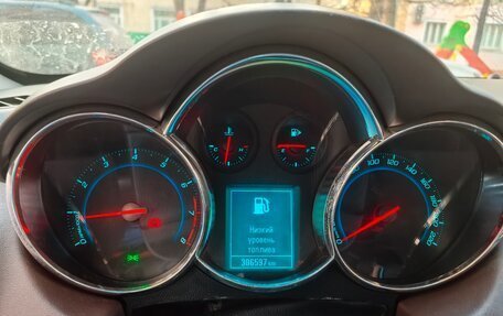 Chevrolet Cruze II, 2014 год, 950 000 рублей, 5 фотография