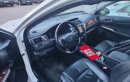 Toyota Camry, 2012 год, 1 700 000 рублей, 6 фотография
