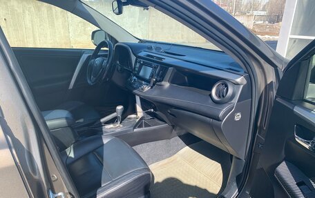 Toyota RAV4, 2013 год, 1 870 000 рублей, 12 фотография