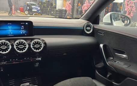 Mercedes-Benz CLA, 2020 год, 3 150 000 рублей, 20 фотография