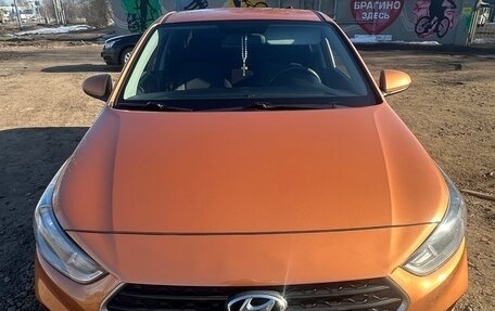 Hyundai Solaris II рестайлинг, 2018 год, 1 049 000 рублей, 2 фотография