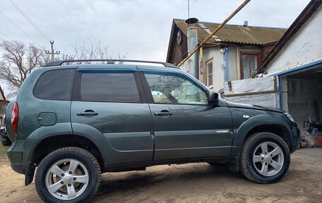 Chevrolet Niva I рестайлинг, 2015 год, 574 000 рублей, 8 фотография