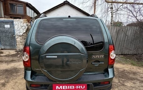 Chevrolet Niva I рестайлинг, 2015 год, 574 000 рублей, 4 фотография