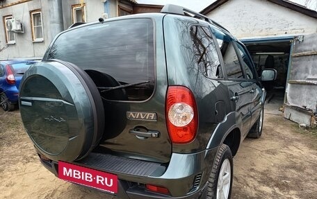 Chevrolet Niva I рестайлинг, 2015 год, 574 000 рублей, 5 фотография