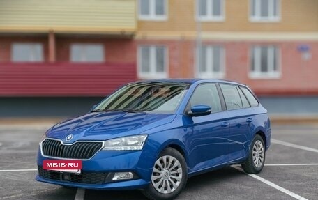 Skoda Fabia III, 2021 год, 1 800 000 рублей, 2 фотография
