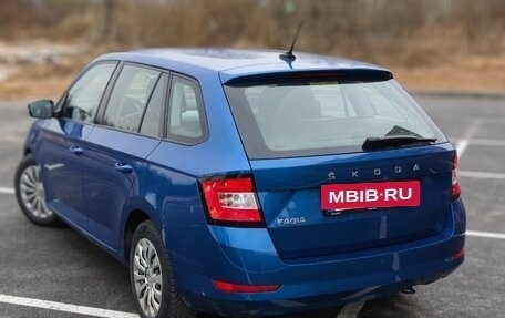 Skoda Fabia III, 2021 год, 1 800 000 рублей, 5 фотография