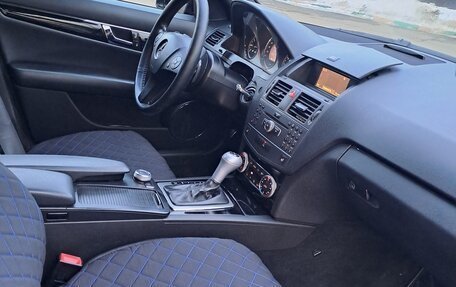 Mercedes-Benz C-Класс, 2010 год, 1 200 000 рублей, 9 фотография