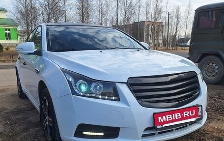 Chevrolet Cruze II, 2012 год, 600 000 рублей, 7 фотография