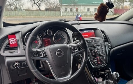 Opel Astra J, 2011 год, 930 000 рублей, 5 фотография