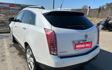 Cadillac SRX II рестайлинг, 2011 год, 1 200 000 рублей, 4 фотография